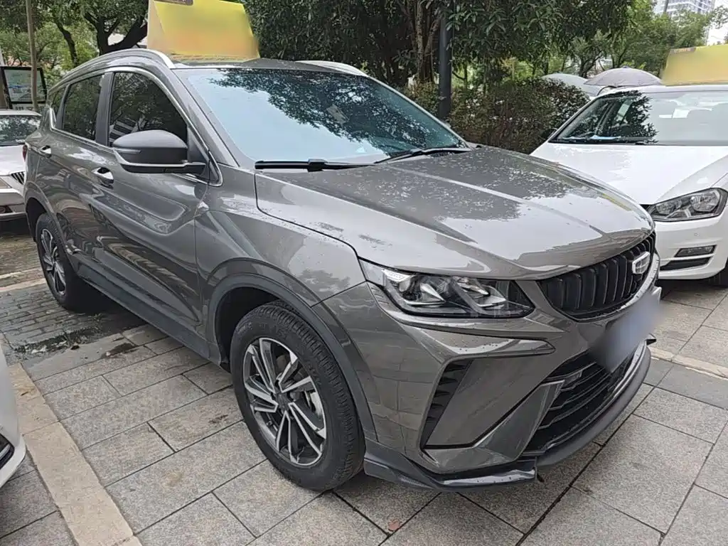 Фото 4 - Geely Coolray