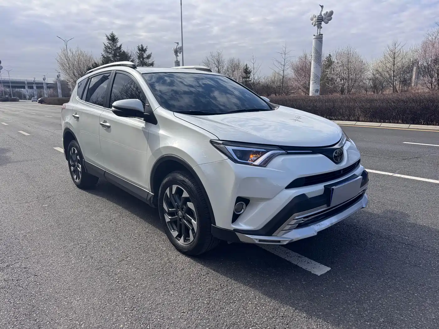 Toyota RAV4 Rongfang 2018 2.5L Automatic 4WD Elite i Edition фото 3