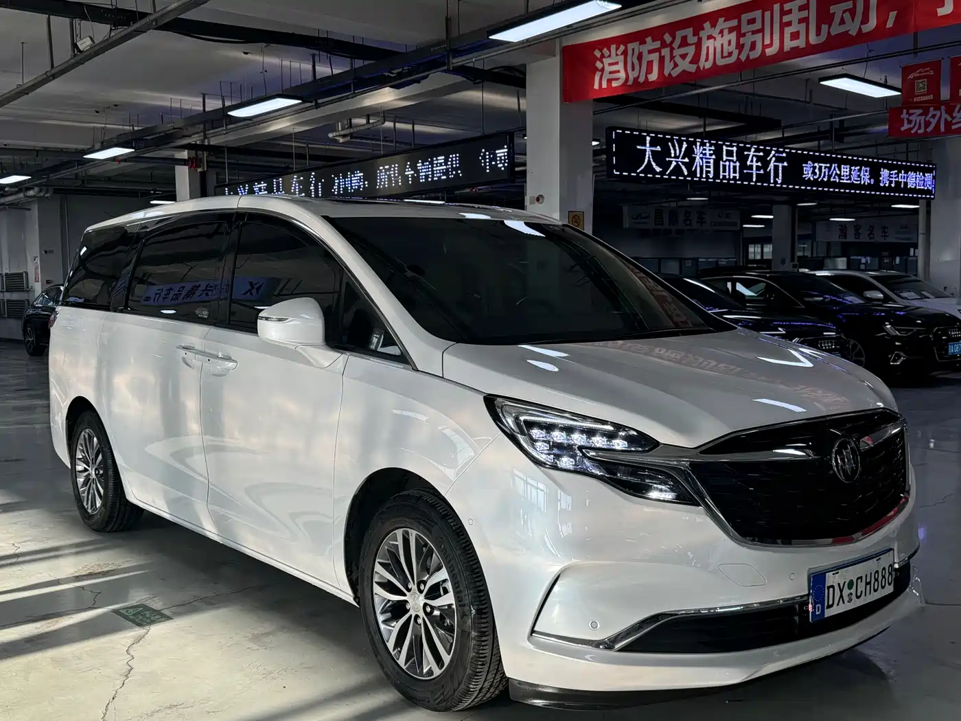 Buick GL8 2022 ES Landmark 653T Premium фото 3