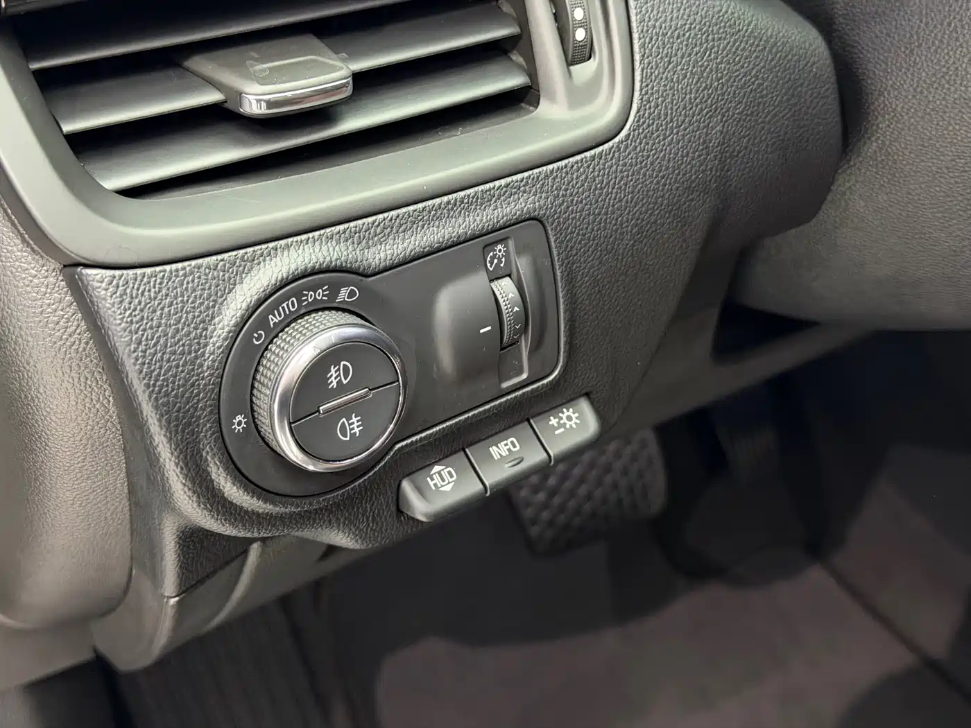 Buick Envision Plus 2018 28T 4WD All-round Sports Flagship фото 11