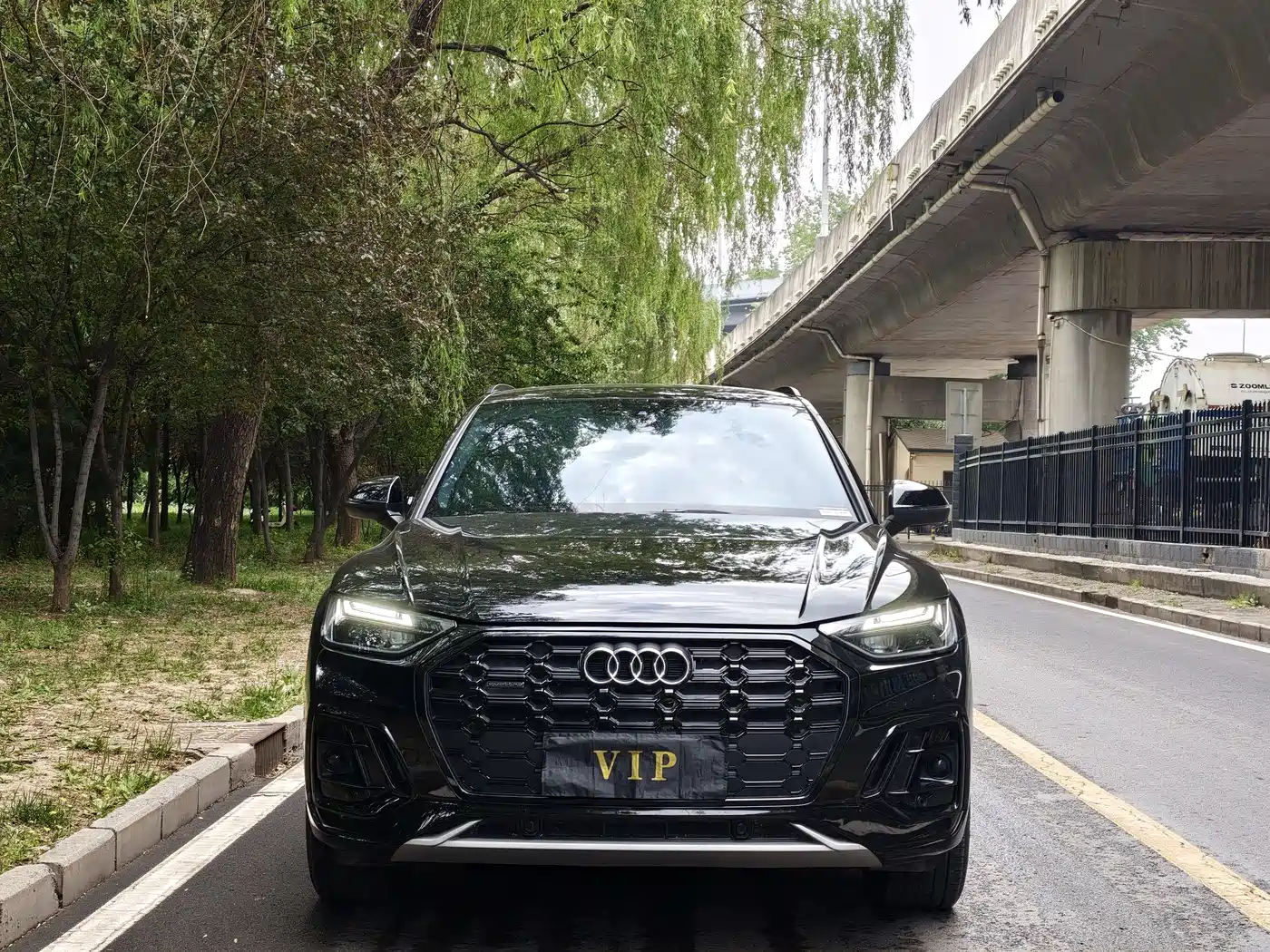 Audi Q5L 2025 40 TFSI Luxury Dynamic фото 2