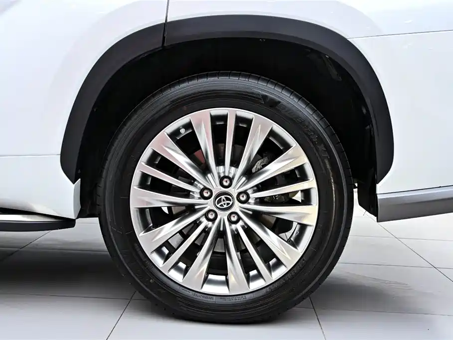 Toyota Highlander 2022 Model Dual Engine 2.5L 4WD Premium Edition 7-Seater фото 34