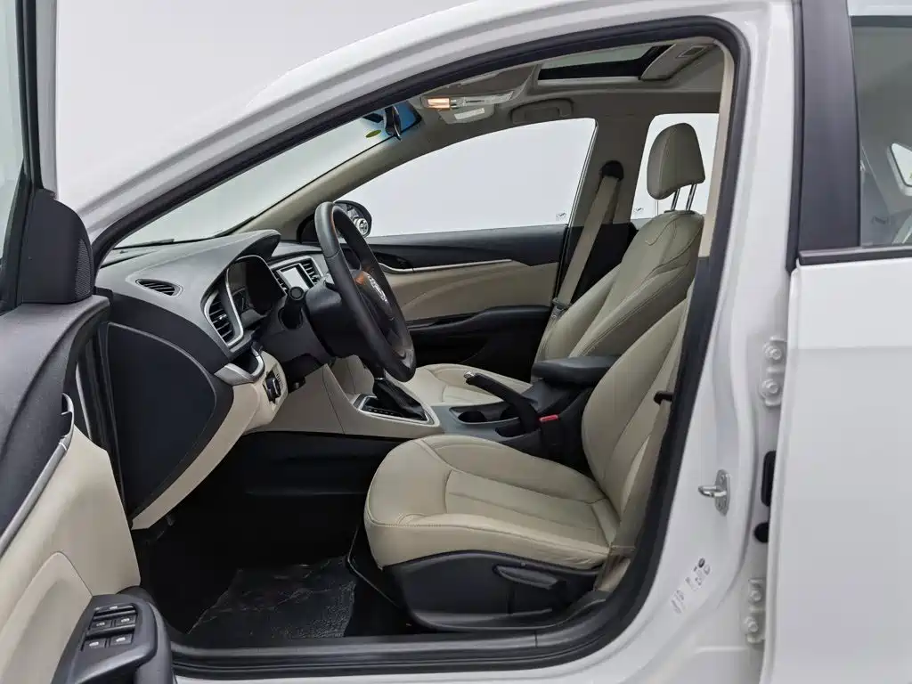 Фото 10 - Buick Excelle
