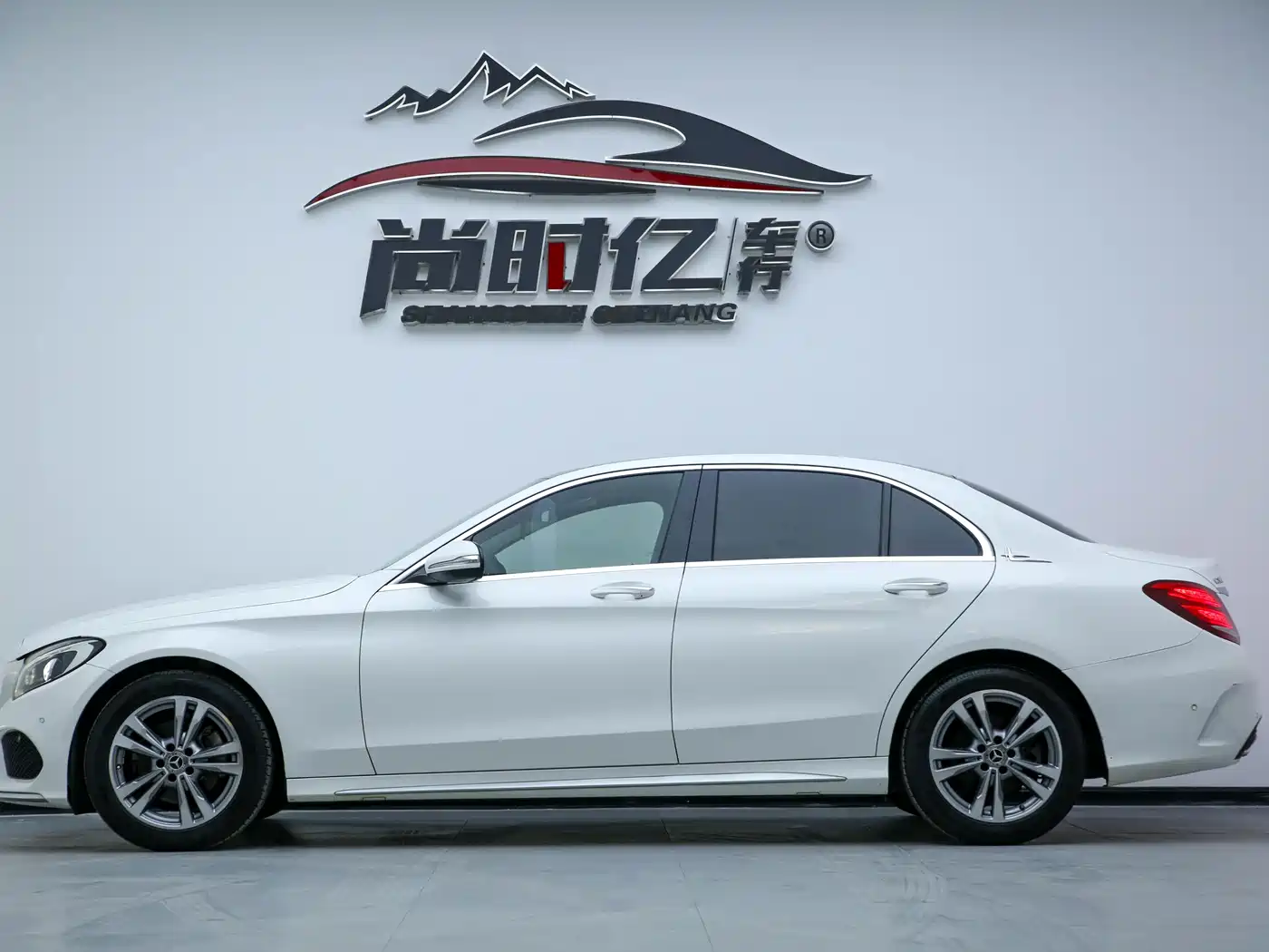 Mercedes-Benz C-Class 2018 C 200 L Sport Edition фото 6