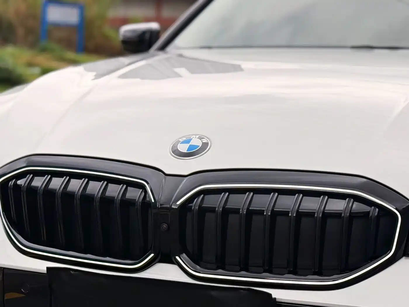 BMW 3 Series 2025 330Li M Sport Night Edition фото 9
