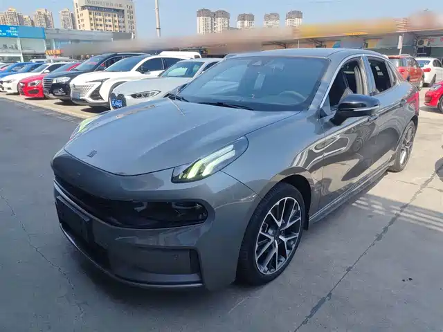 Lynk & Co 03 1.5TD DCT, Драйв, Чемпион