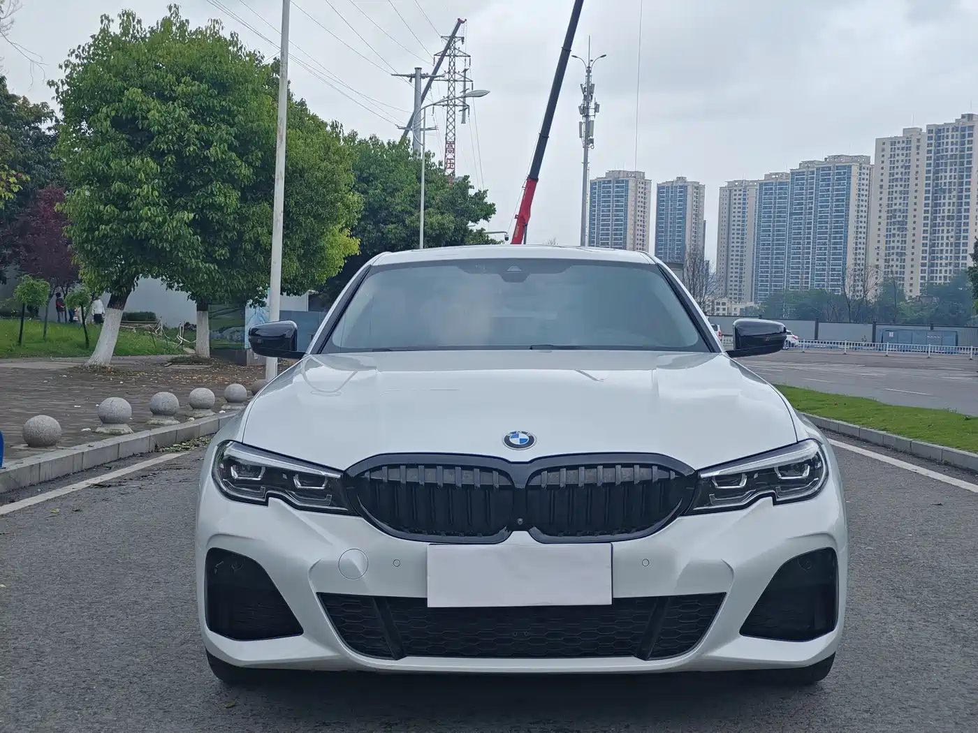 BMW 3 Series 2020 325Li M Sport Black Night Package фото 2