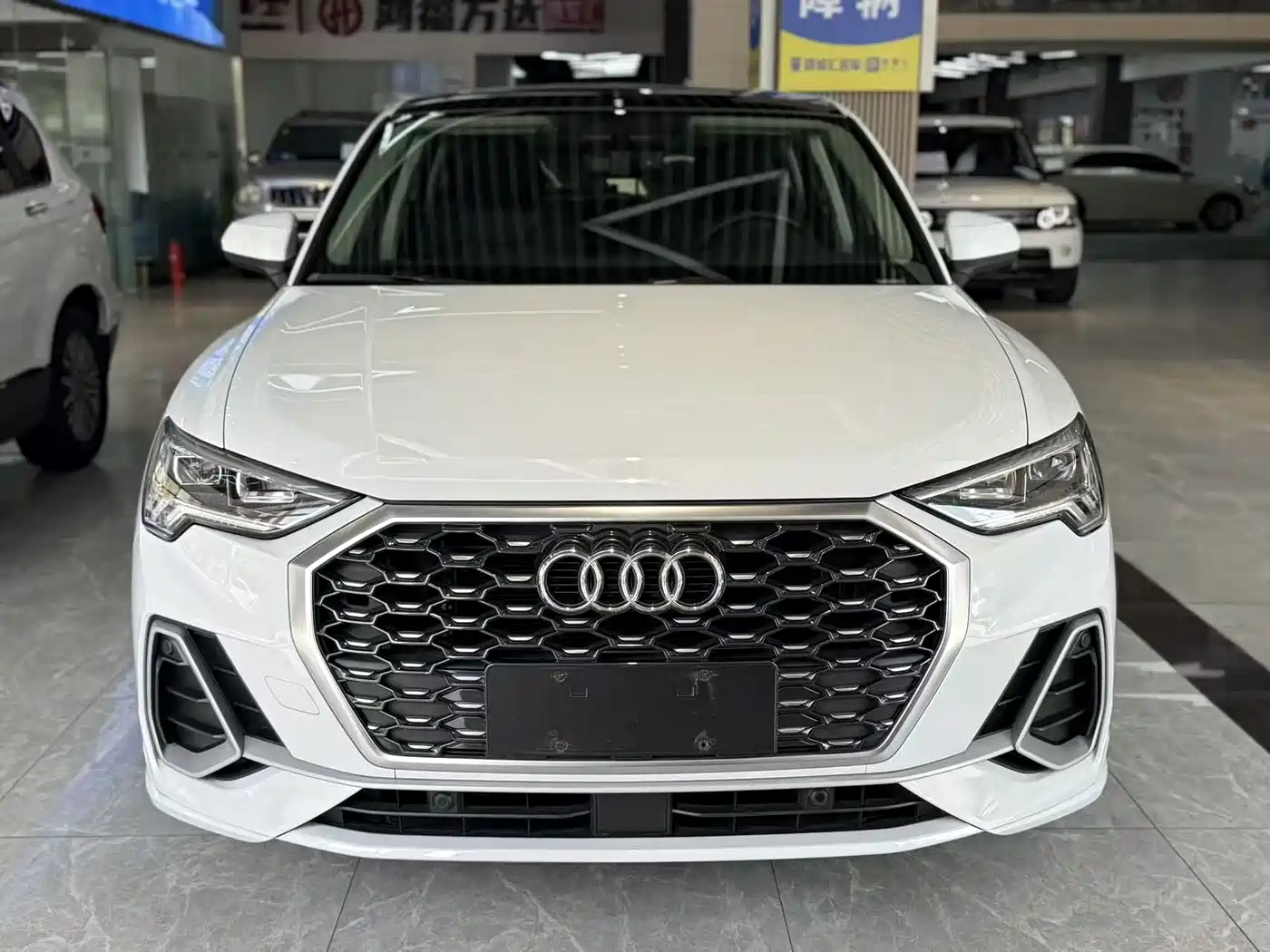 Audi Q3 Sportback 2020 40 TFSI Fashion фото 2