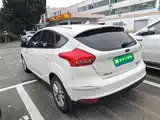 Фото 5 - Ford Focus