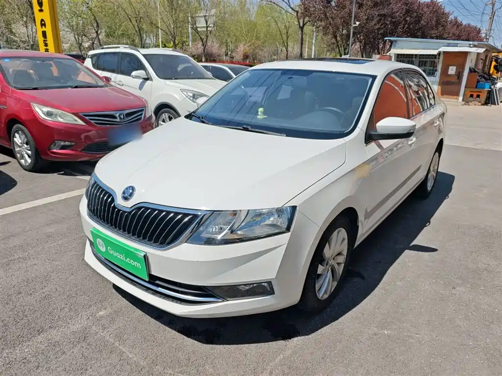 Škoda Rapid 2019 1.5L Automatic Comfort China V фото 2