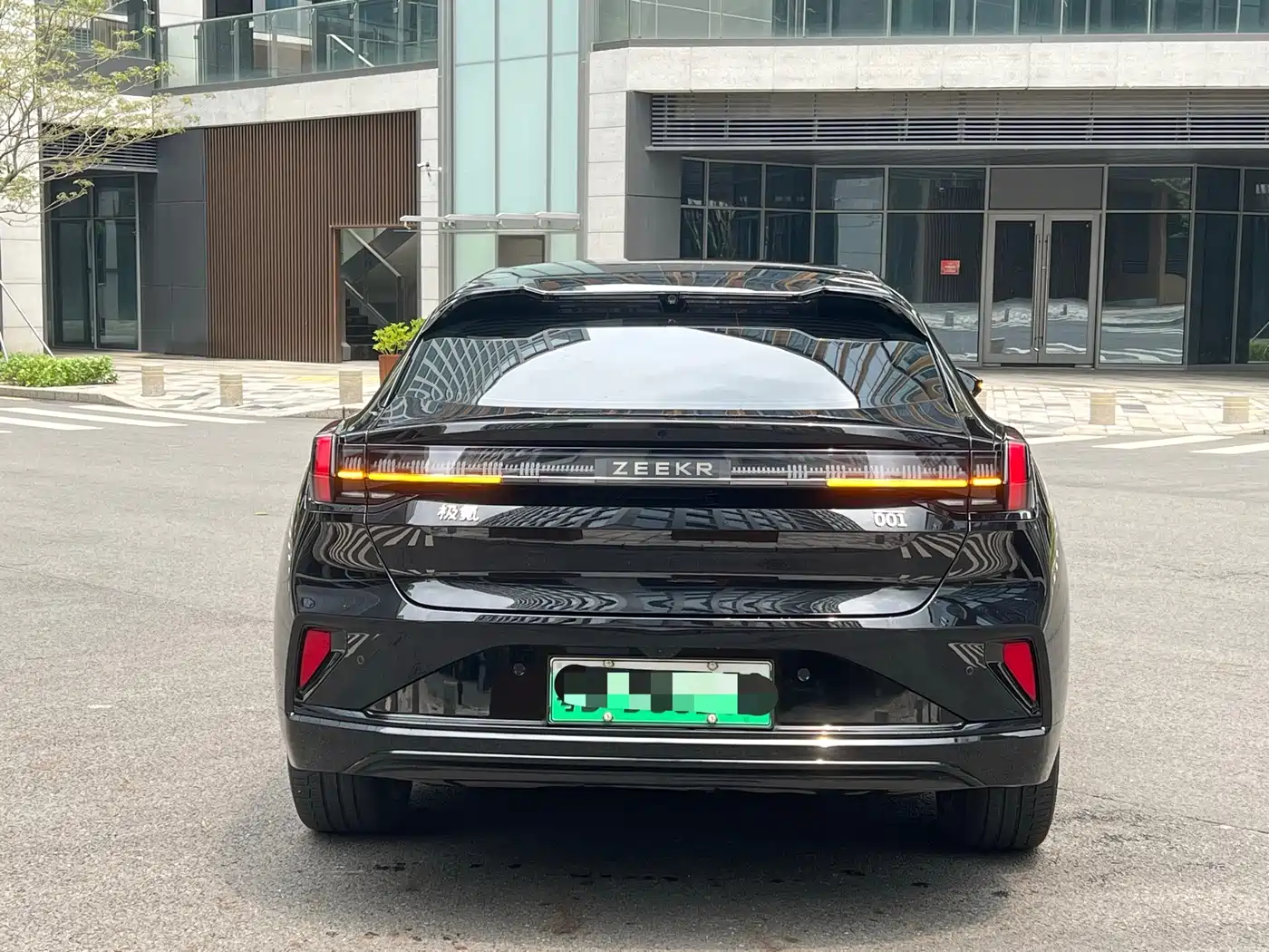 ZEEKR EXTREME KRYPTON 001