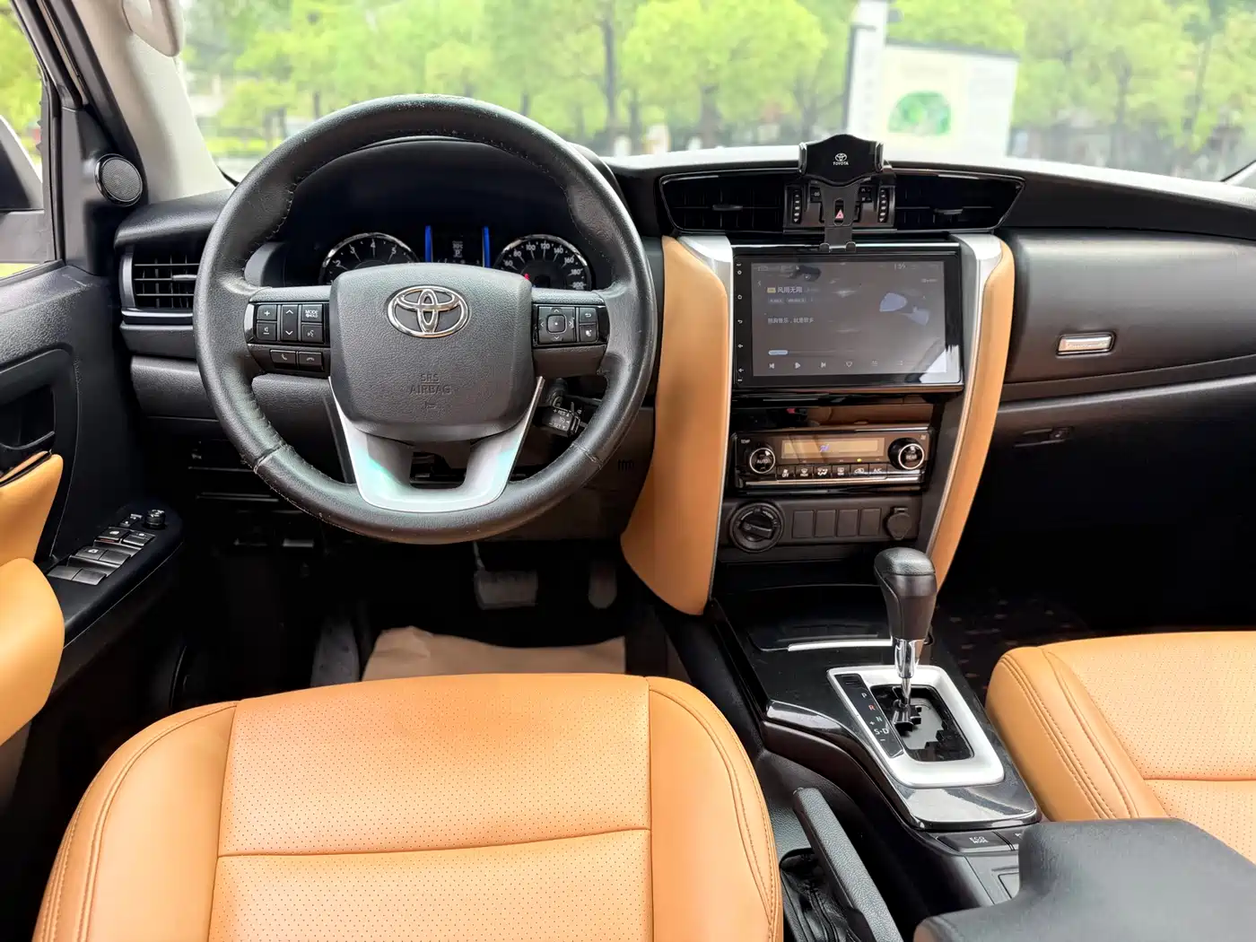 Toyota Fortuner 2016 2.7L Middle East Edition фото 18