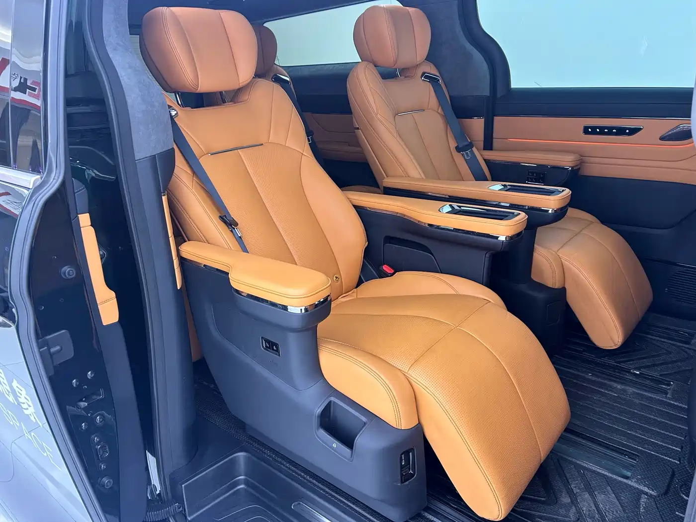 GEELY GALAXY WING TRUE L380