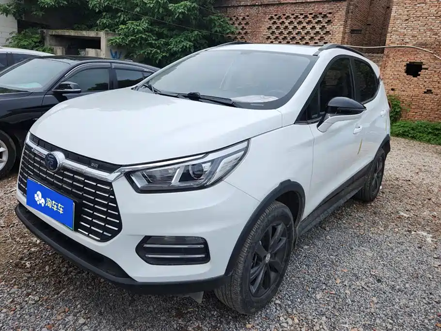BYD Yuan New Energy 2018 EV360 Smart Connected Cool Type