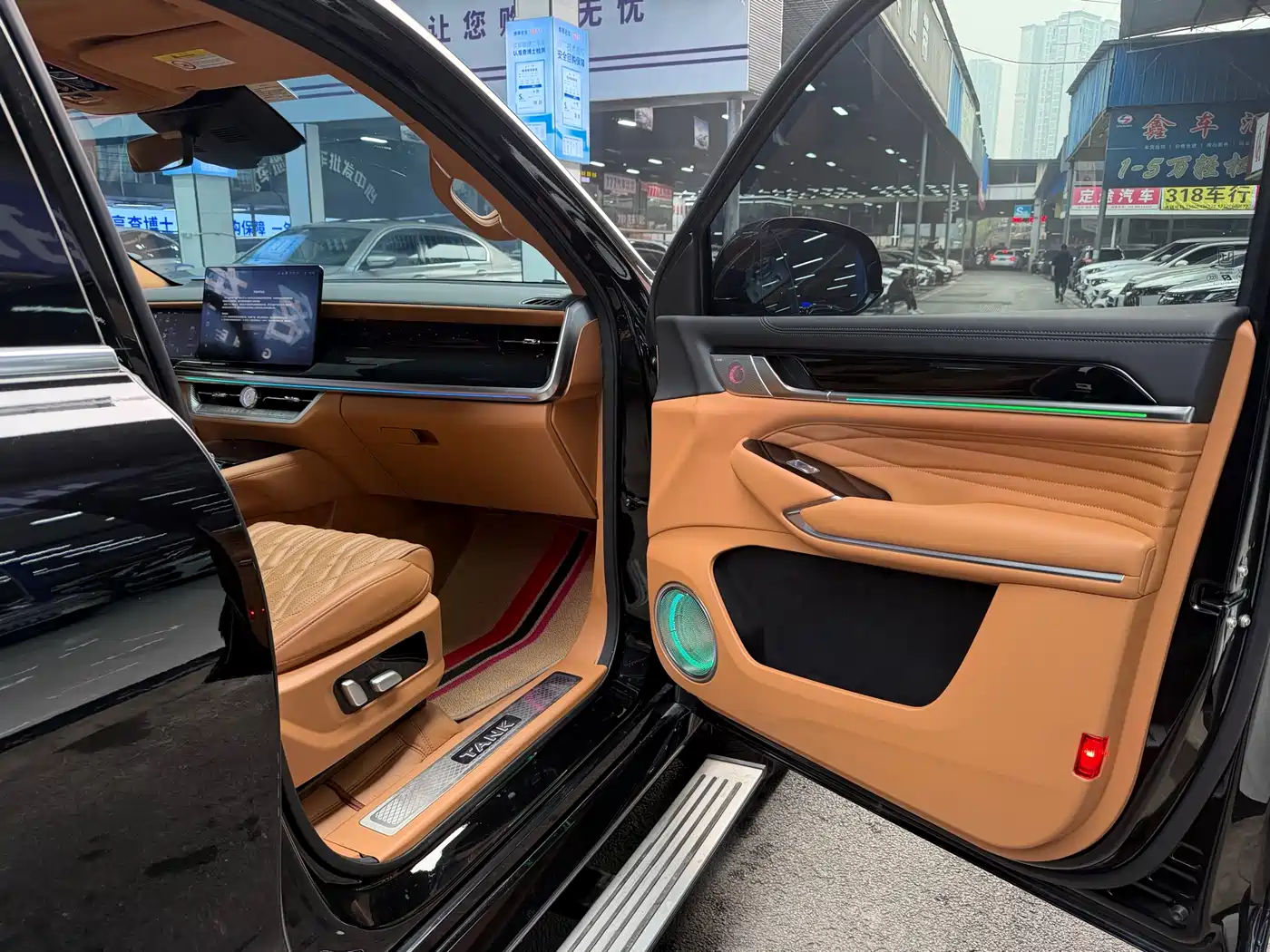 Tank 500 2023 3.0T Sport Summit 5-Seater фото 21