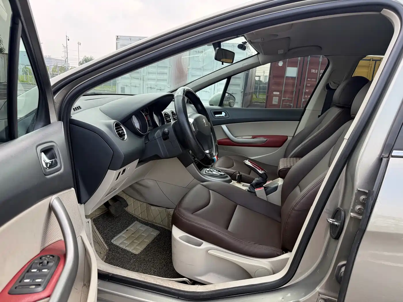 Фото 7 - Peugeot 408