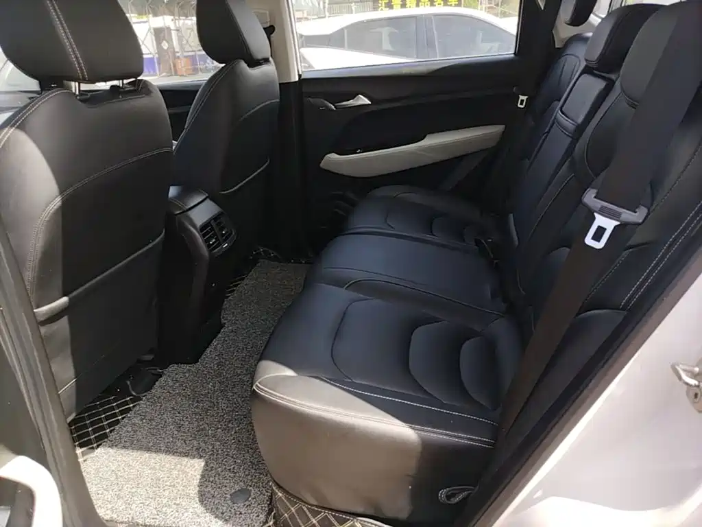 Baojun 530 2019 2019 1.5T CVT Premium China V