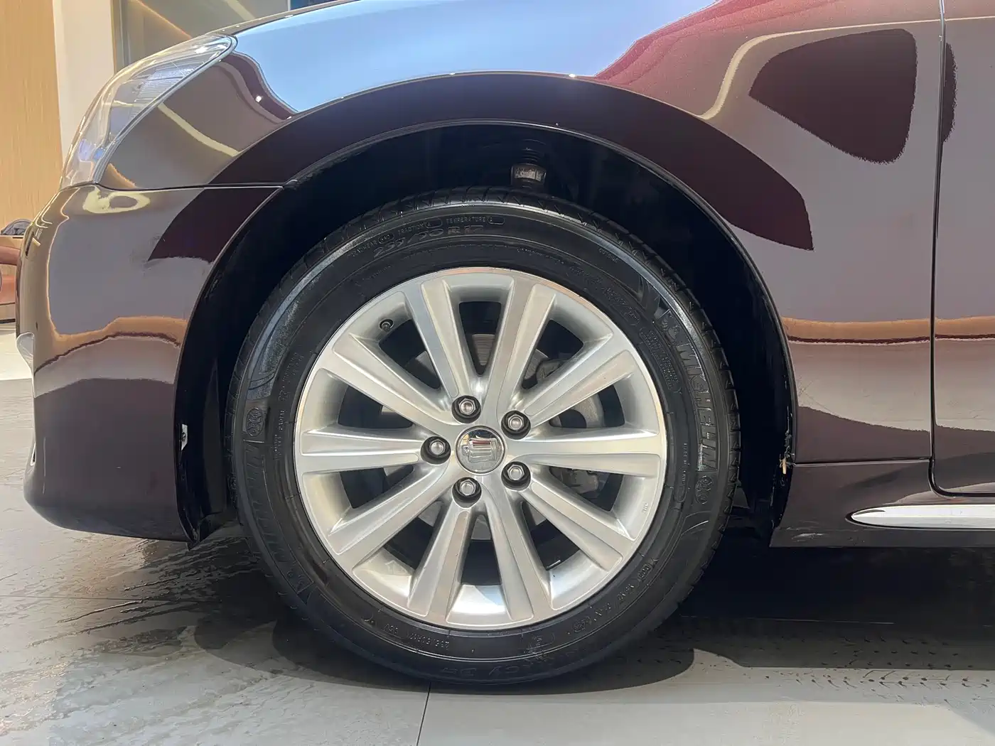Toyota Crown 2012 2.5L Royal Navigation Edition фото 7