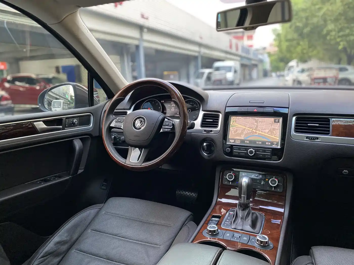 Volkswagen Touareg 2015 3.0TSI Comfort Edition фото 9