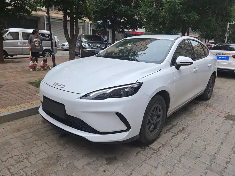 BYD Hai Bao 05 DM-i 2026 DM-i 128KM Luxury