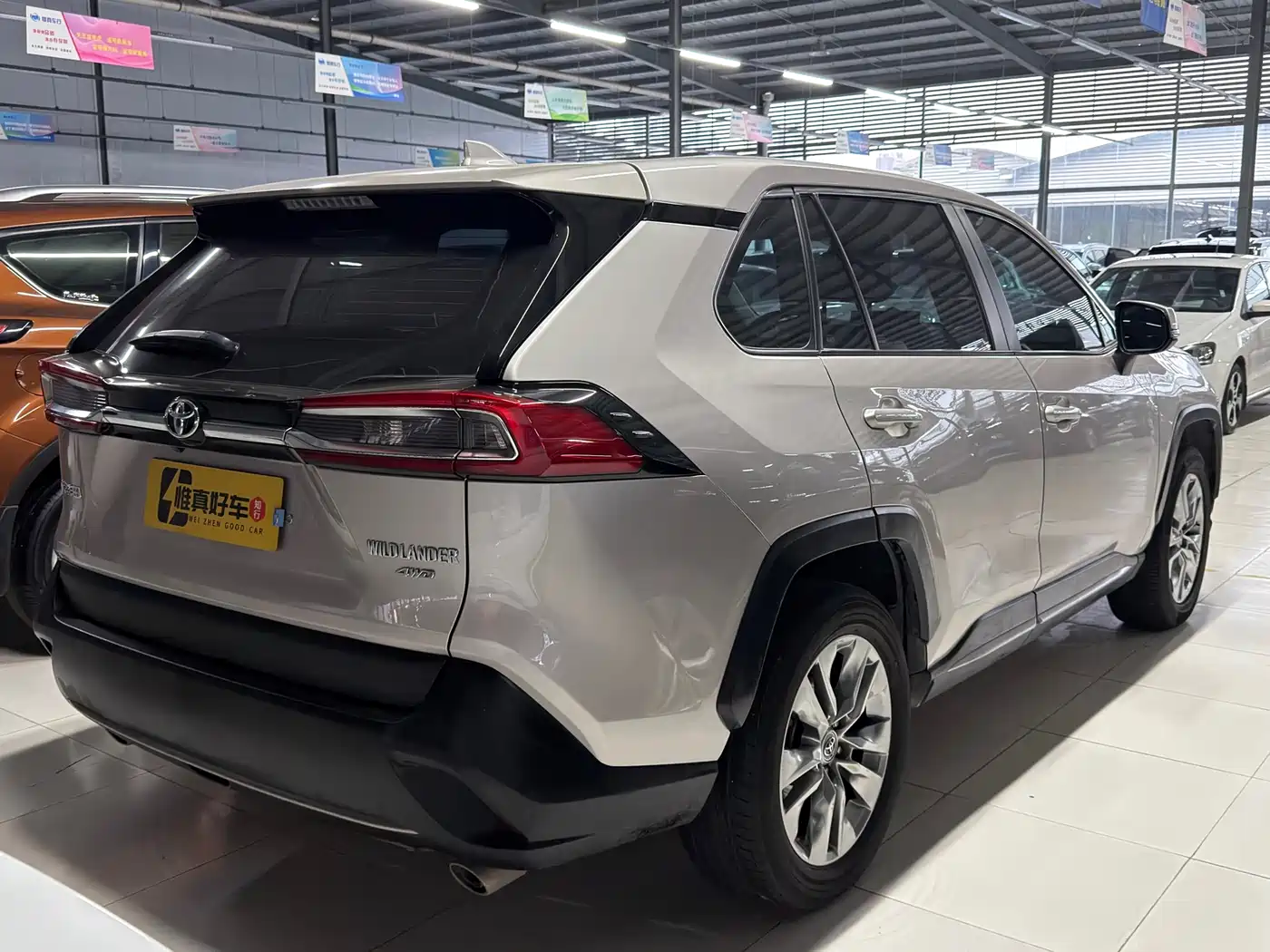 Toyota Wildlander 2020 2.0L CVT AWD Luxury Edition фото 18