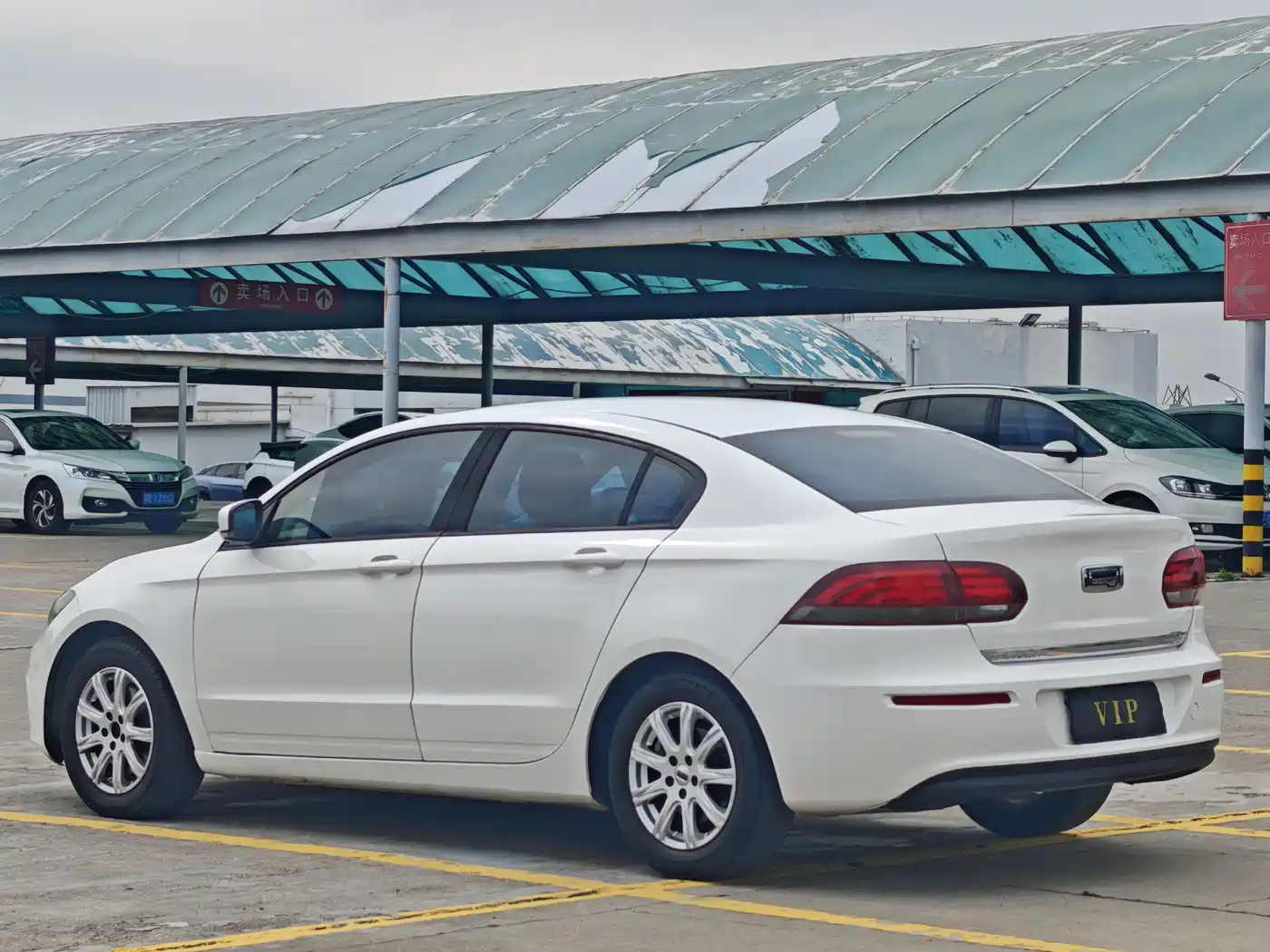 QOROS 3