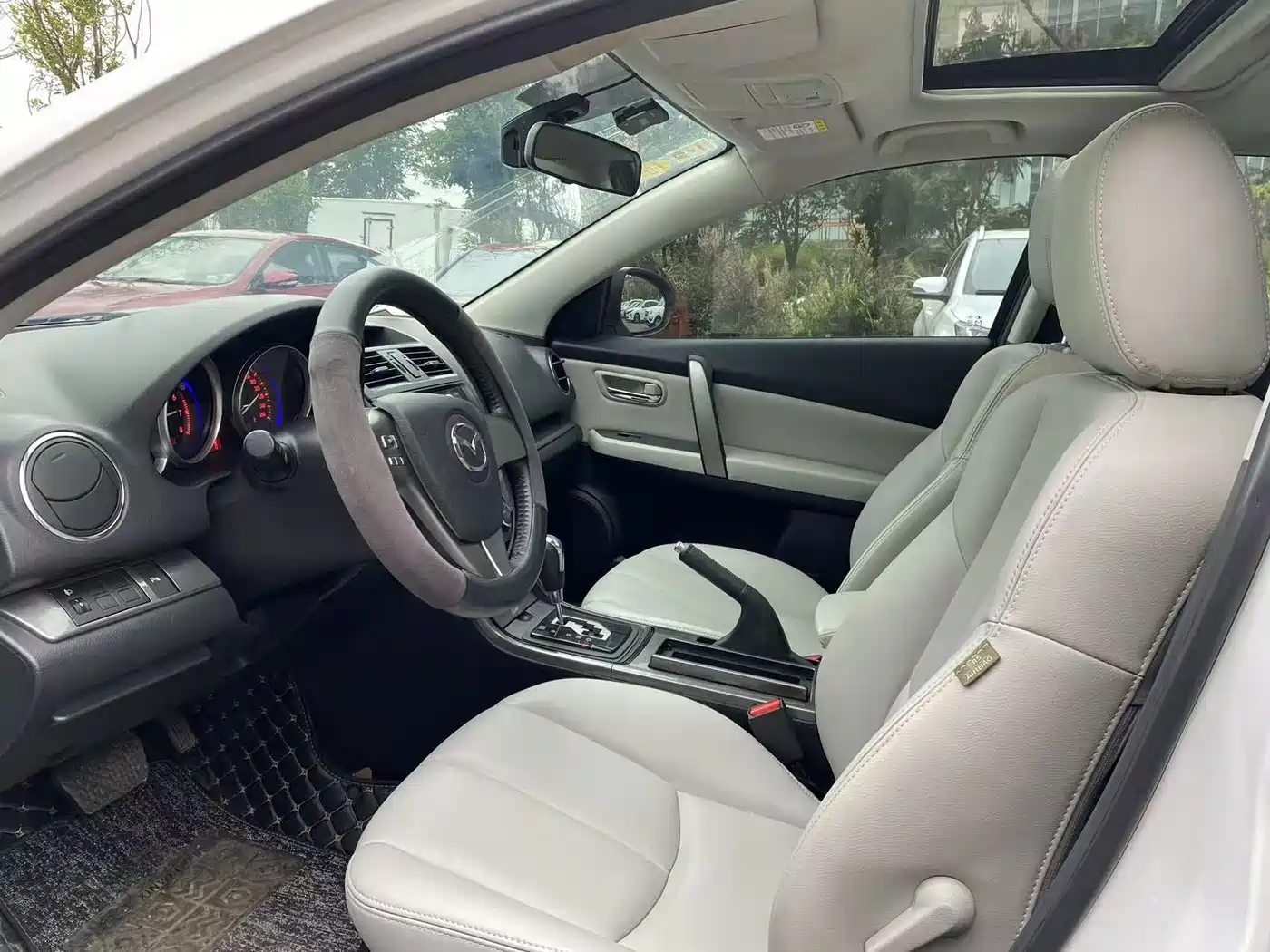 Mazda Ruiyi 2014 2012 2.0L Automatic Luxury Edition
