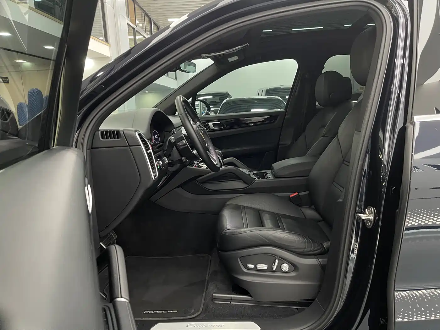 Porsche Cayenne 2019 Cayenne 3.0T фото 8
