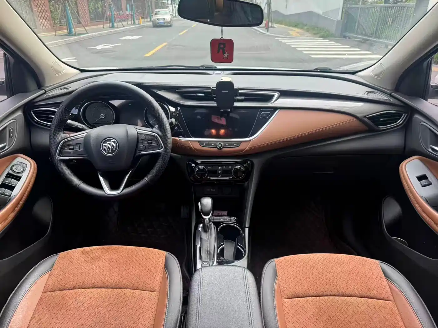 Buick Encore GX 2020 20T CVT 2WD Luxury Model фото 11