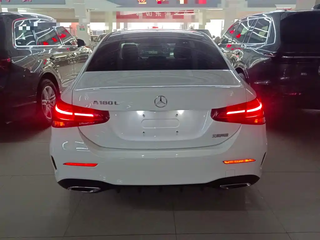 MERCEDES-BENZ CLASS A