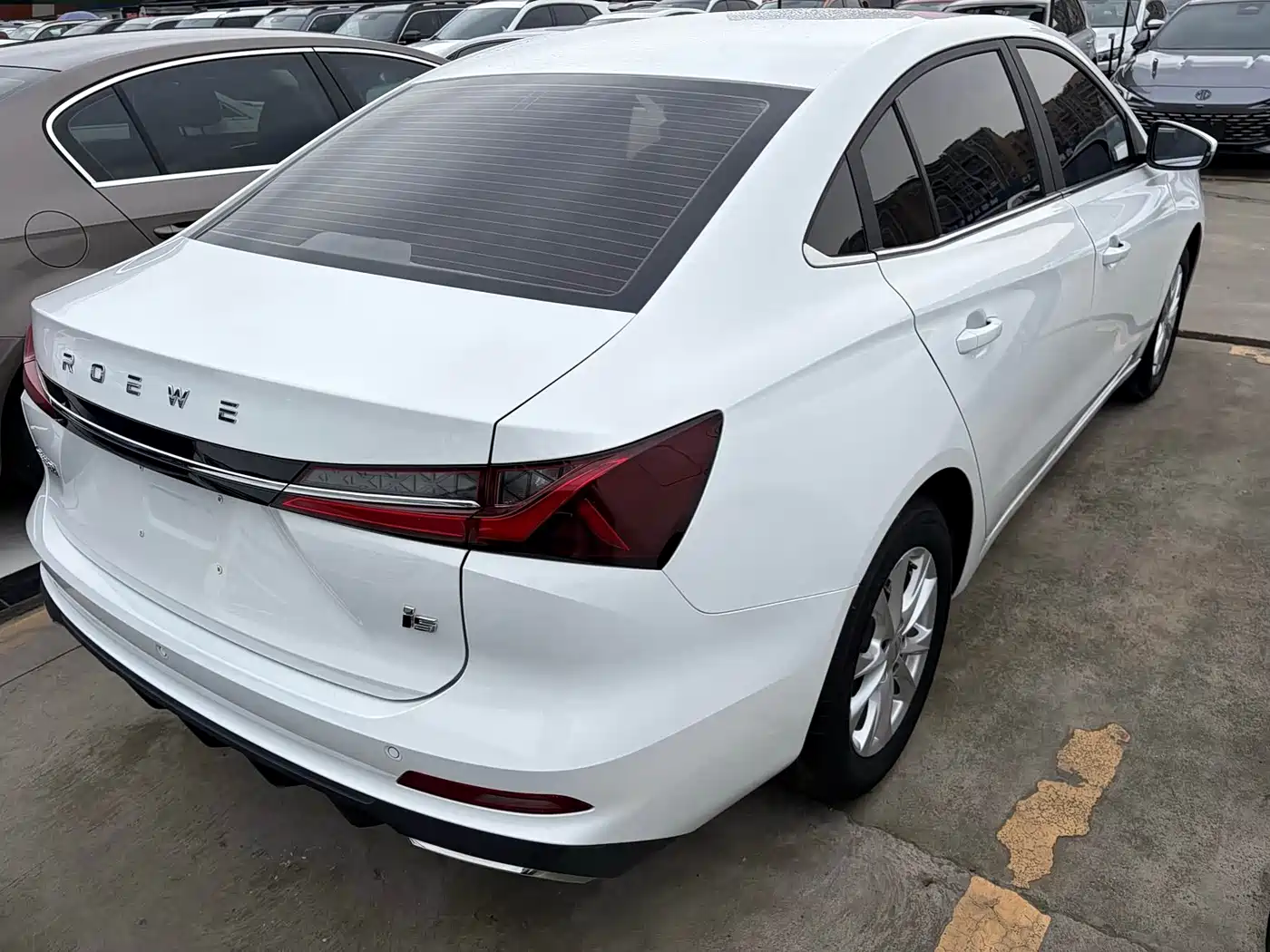 Roewe i5 2025 2024 1.5L CVT Prestige Edition