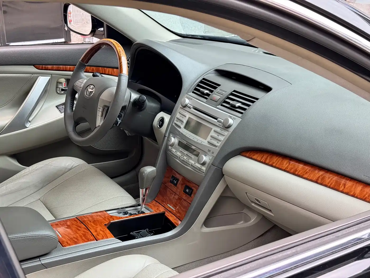 Toyota Camry 2008 2007 240V Premium Edition