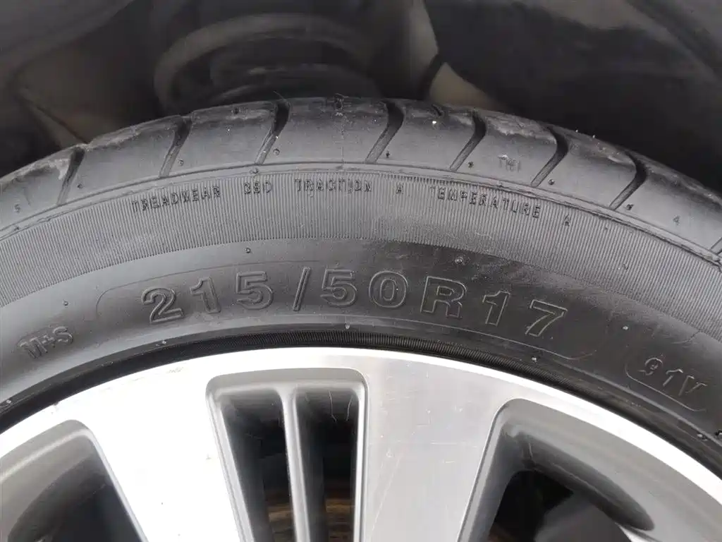 Hyundai Mistra 2014 1.8L Auto Premium DLX фото 24