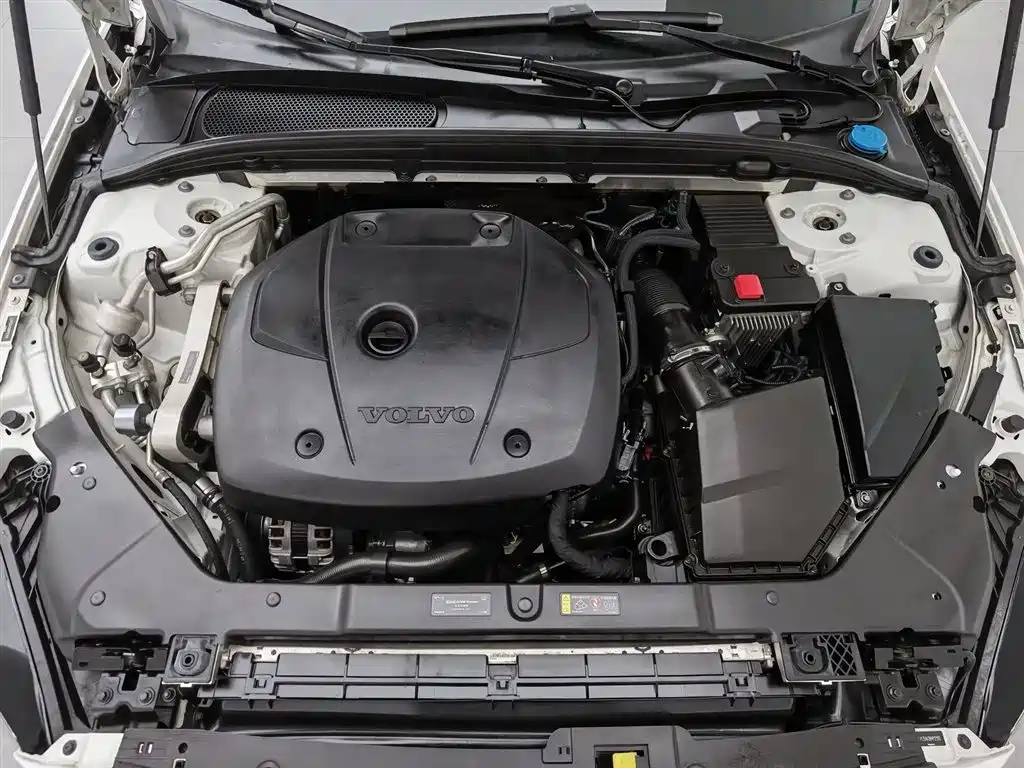 Volvo S60 2021 T4 Smart Vision Luxury фото 6