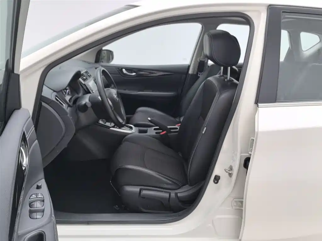 Nissan Tiida 2016 1.6L CVT Smart Edition фото 10