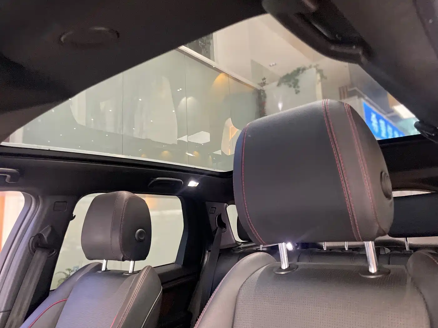 LAND ROVER DISCOVER SPORTS