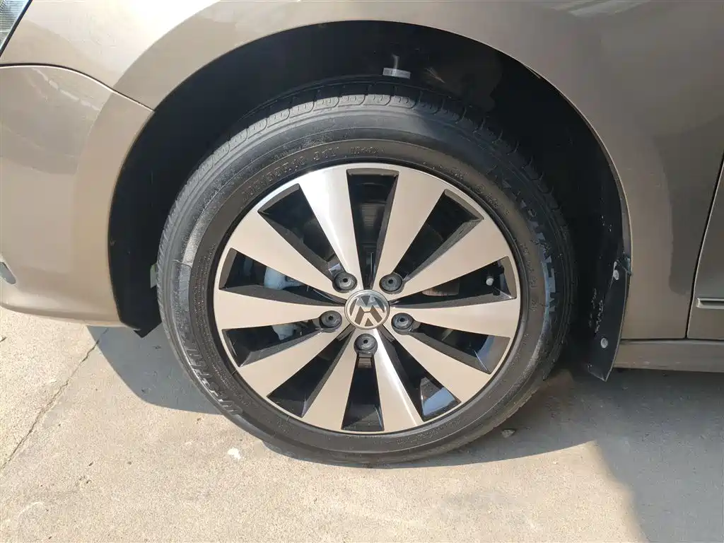 Volkswagen Sagitar 2017 230TSI Automatic Comfort фото 23