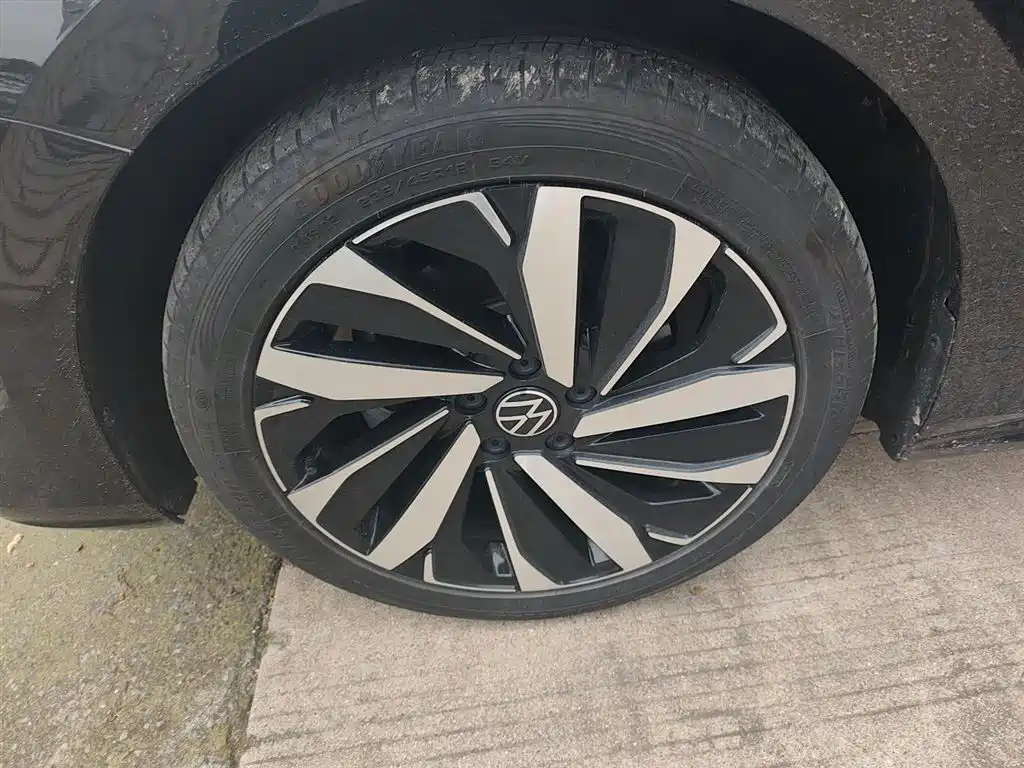 Volkswagen Passat 2023 Facelift 330TSI Starlight Elite Edition фото 23