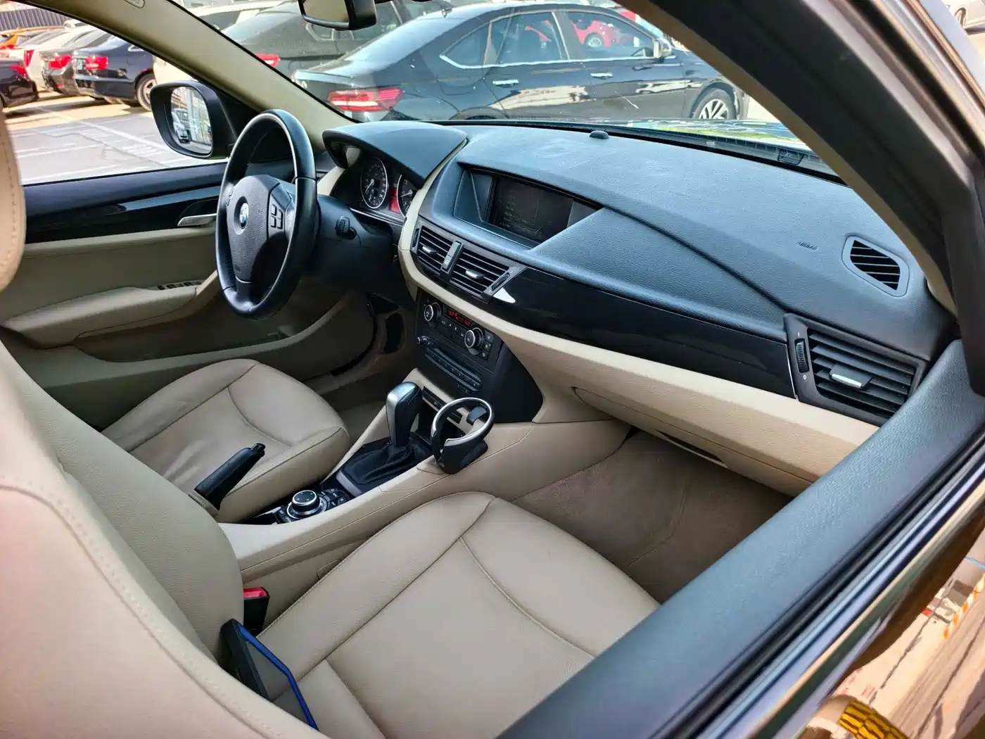BMW X1 (Import) 2010 xDrive25i фото 13