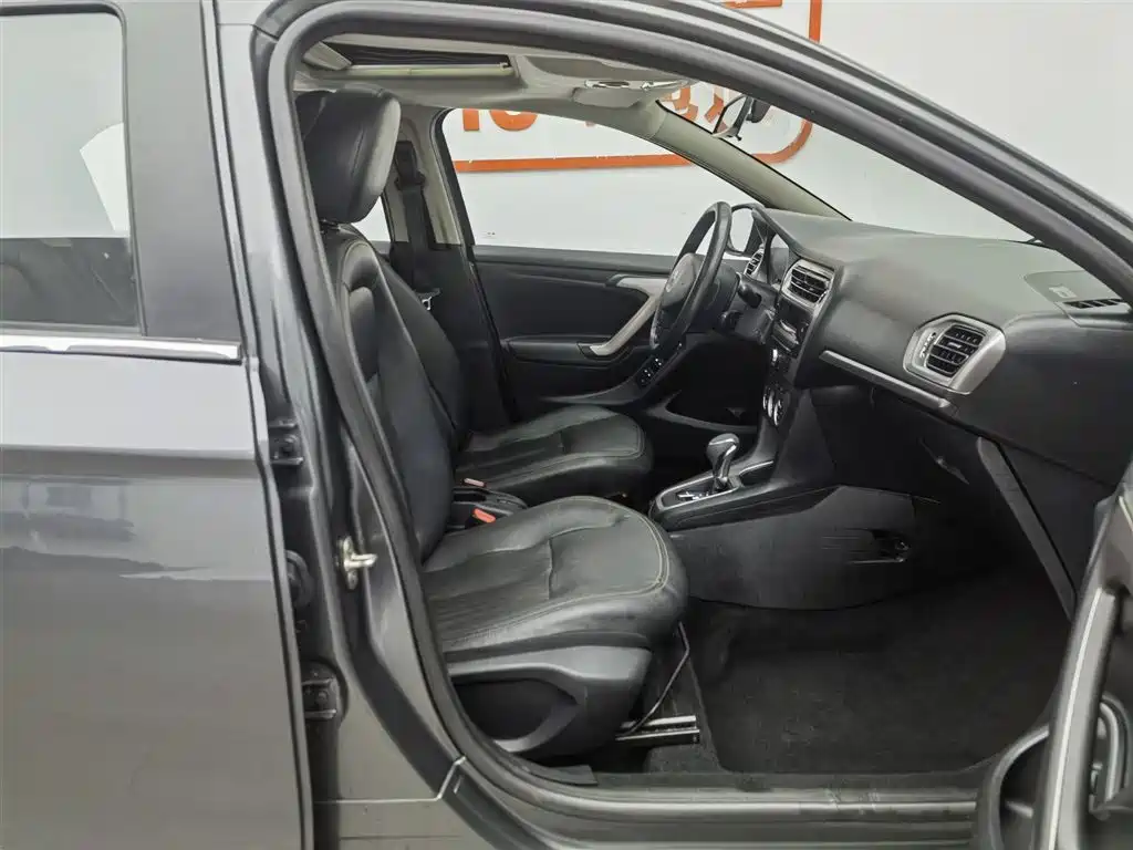 Peugeot 301 2014 1.6L Automatic Premium Edition фото 23