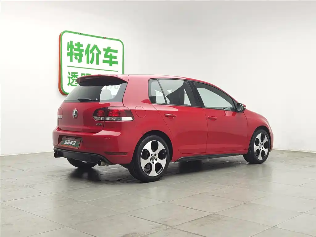 Volkswagen Golf GTI 2012 2.0TSI GTI фото 2