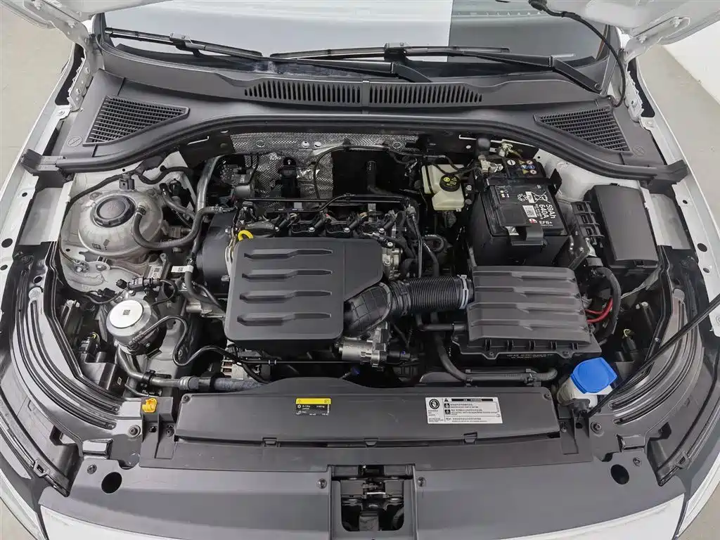 Volkswagen Lavida 2024 Model 1.5L Automatic 5 Million Edition фото 6