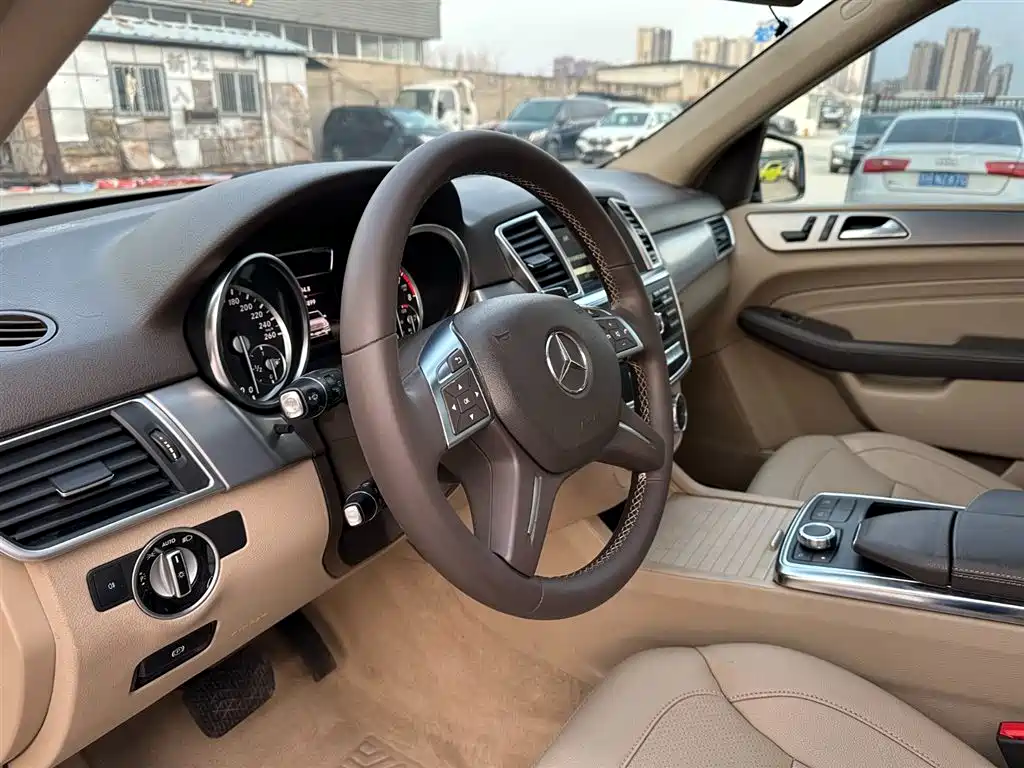 Mercedes-Benz M-Class 2014 ML 320 4MATIC фото 14