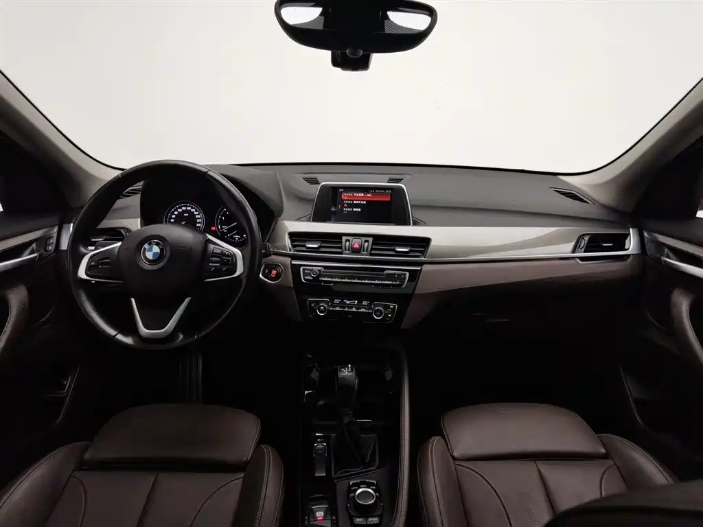 BMW X1 2019 sDrive18Li Premium Model фото 5