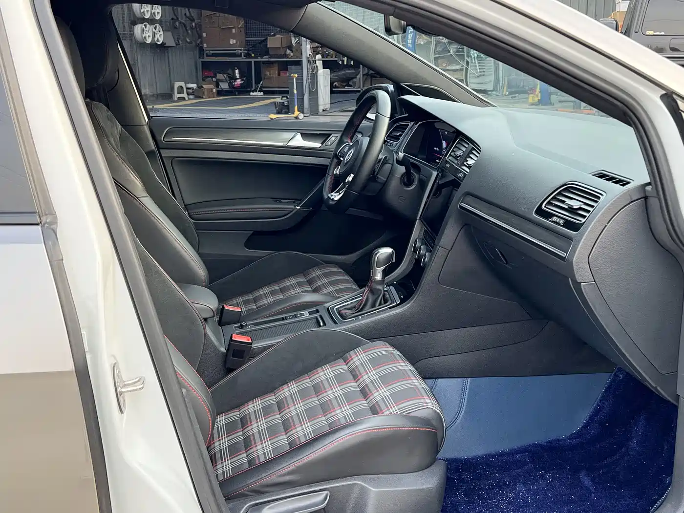 Volkswagen Golf GTI 2019 2.0TSI GTI (China V) фото 12