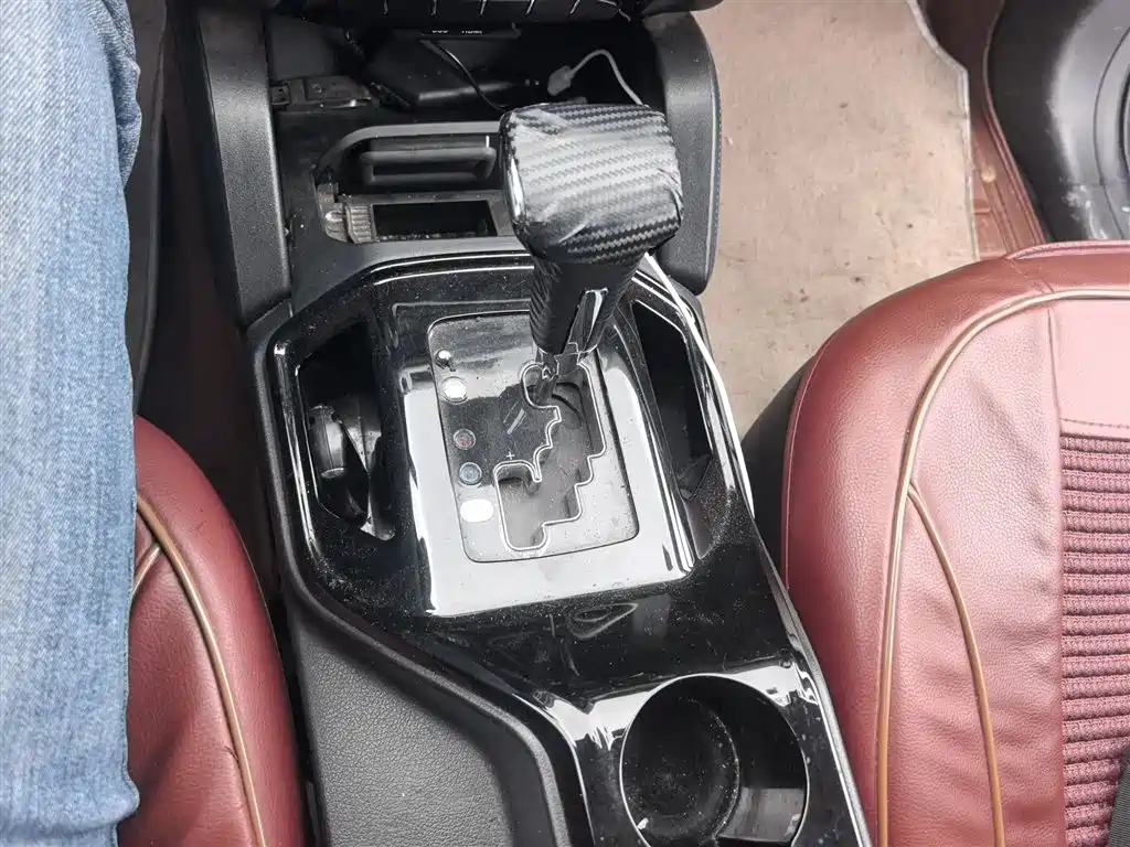 Geely GX7 2016 2015 Sport 2.0L Automatic Premium