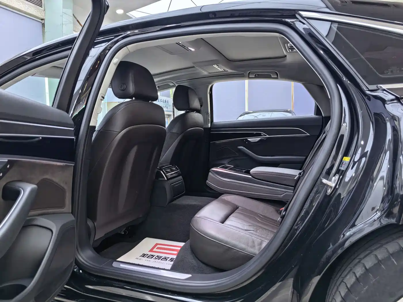 Audi A8 2018 A8L 55 TFSI quattro Launch Elite фото 12