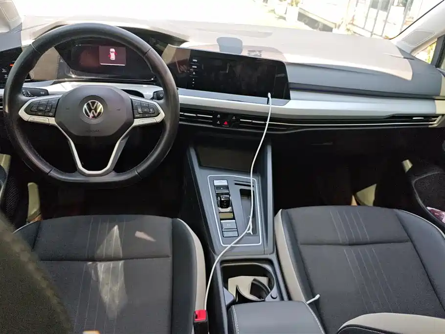 Volkswagen Golf 2021 280TSI DSG Pro фото 12