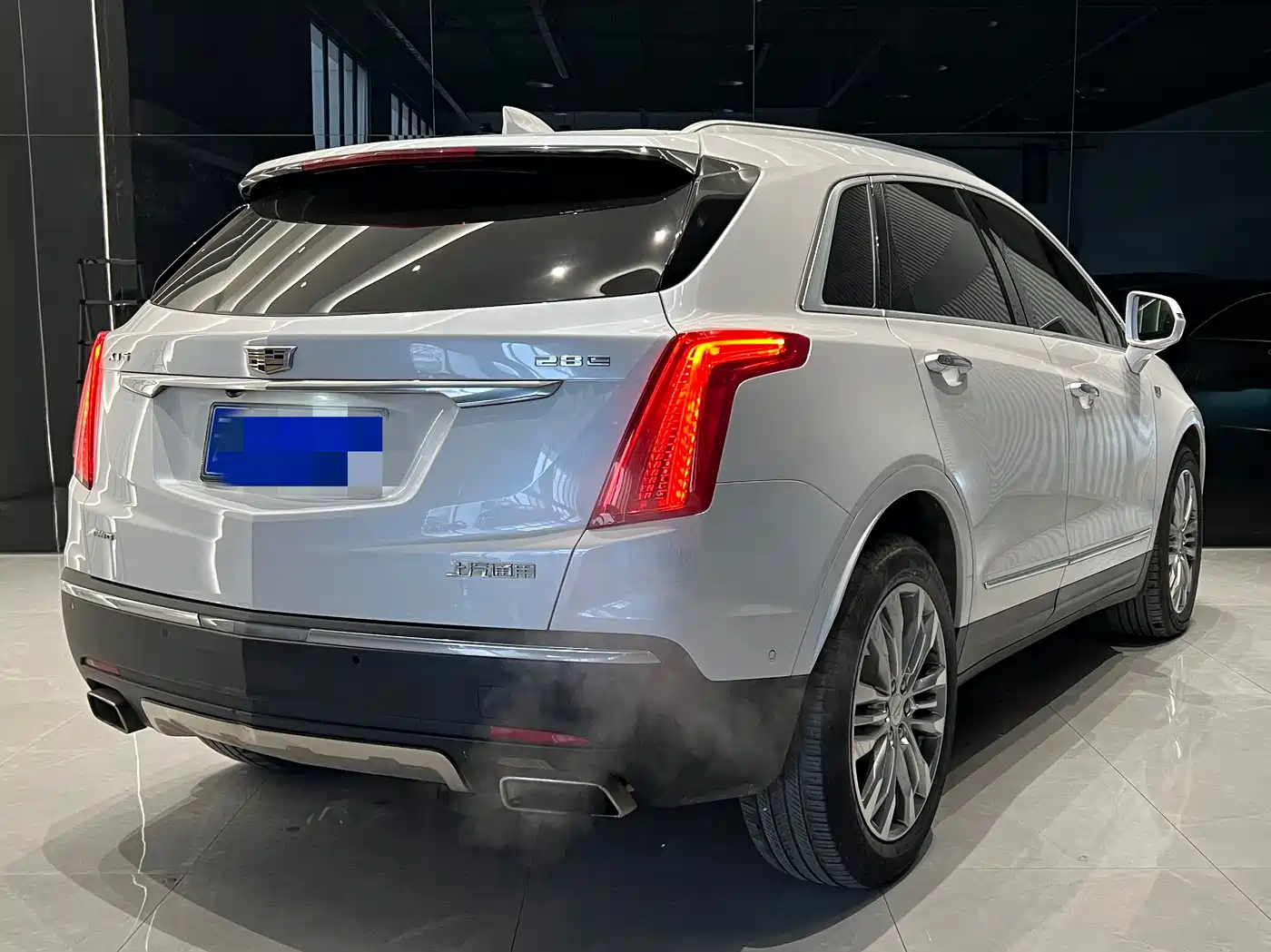 Cadillac XT5 2018 28E 4WD Leading фото 5