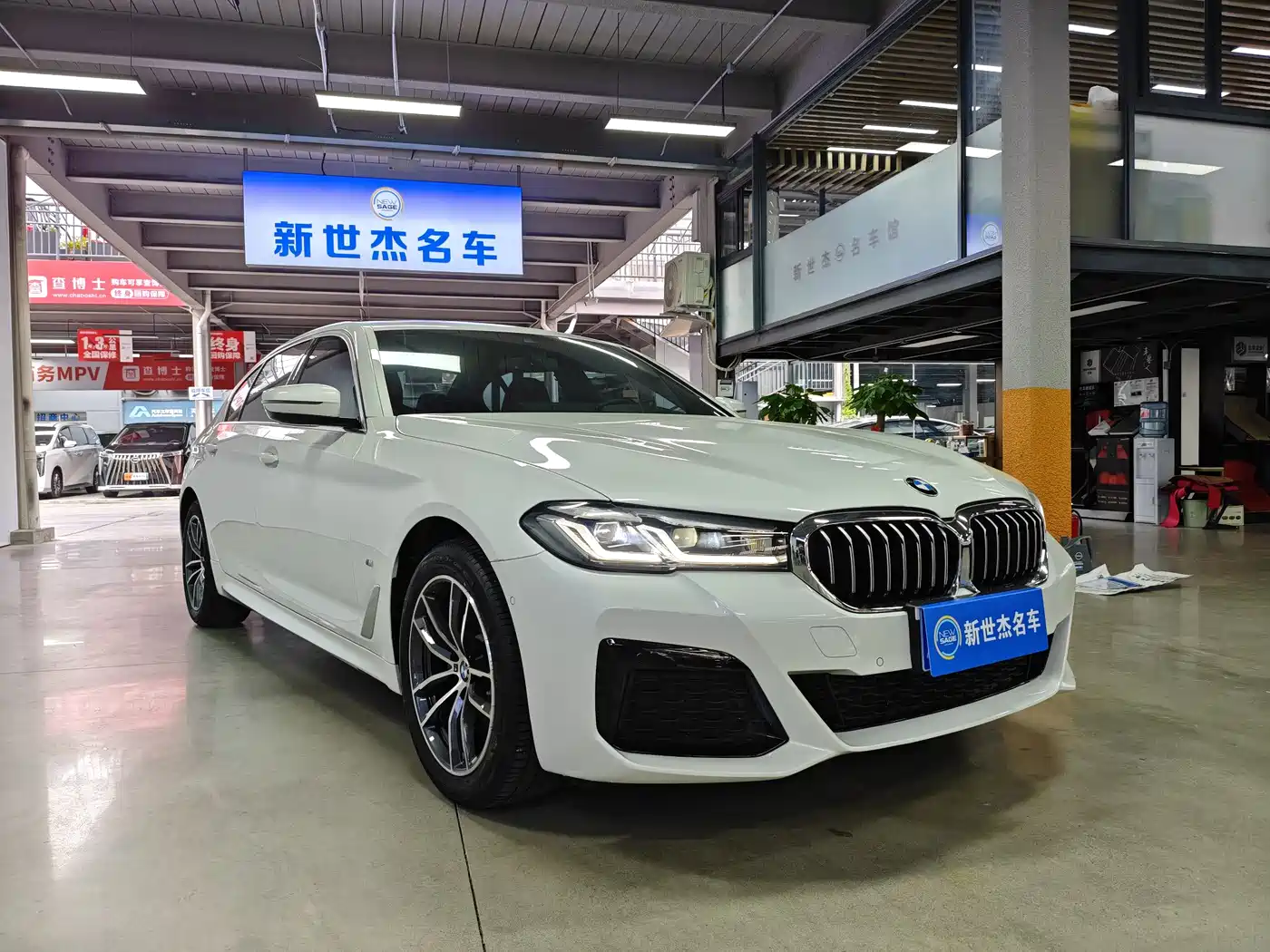 BMW 5-SERIES